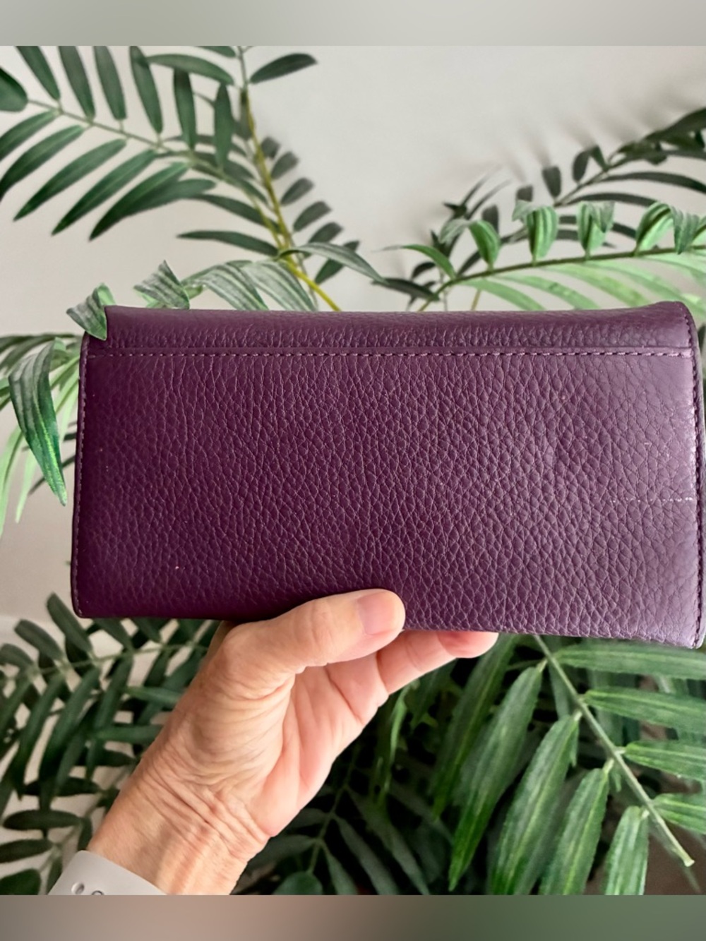 Michael Kors Burgundy Leather MK Logo Wallet NWT - Picture 2 of 6